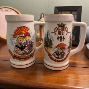 Vintage Pair Barcelona Souvenir Mugs 4-5” Gold Trim Catalan Flag Collectible Set
